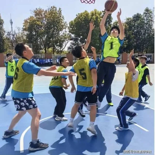 电竞选手阿水状态回暖表现出众